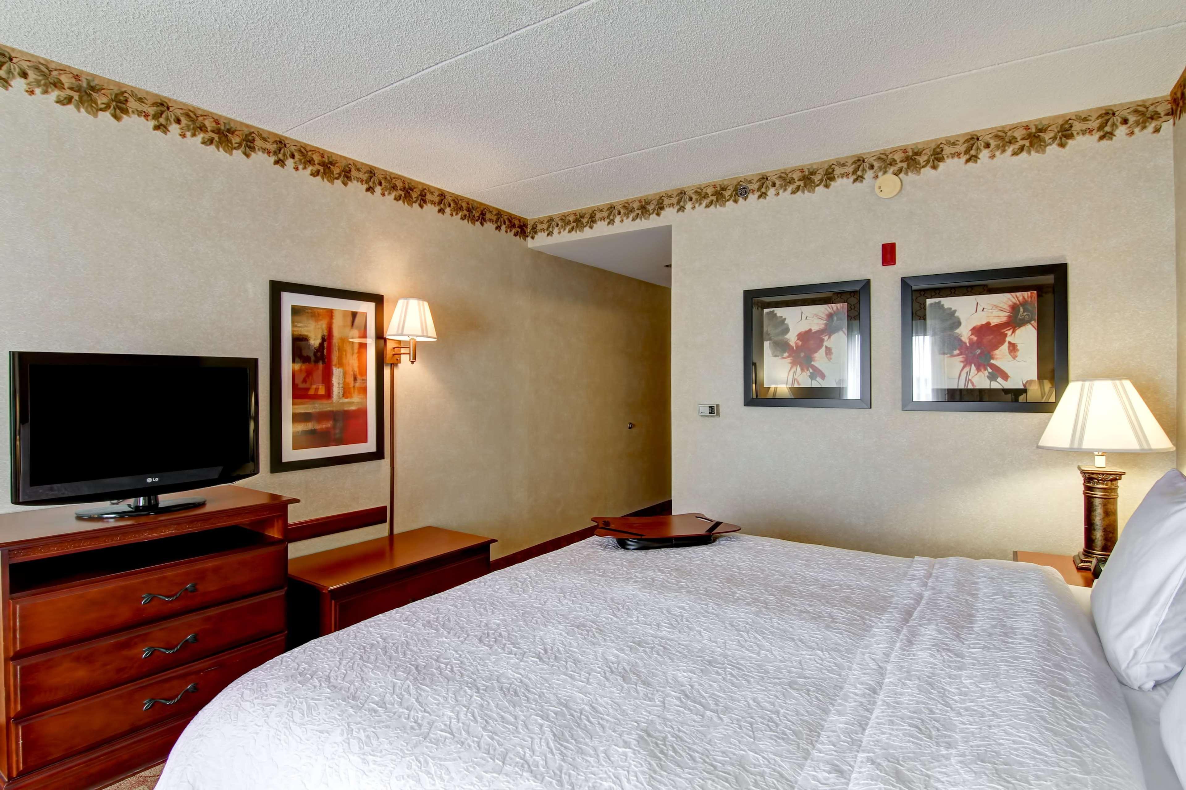 Hampton & Hotel 3*