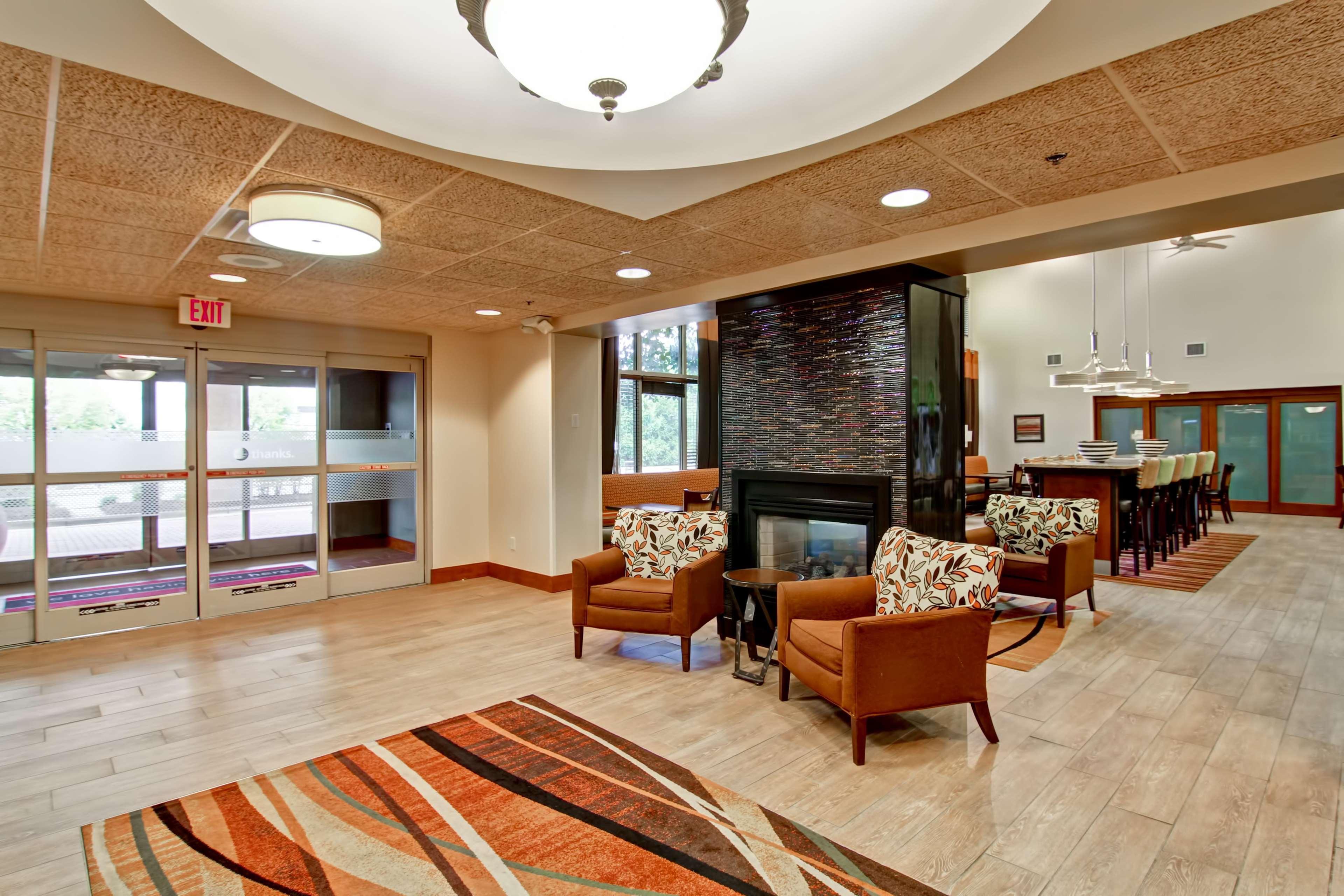 Hotel Hampton &