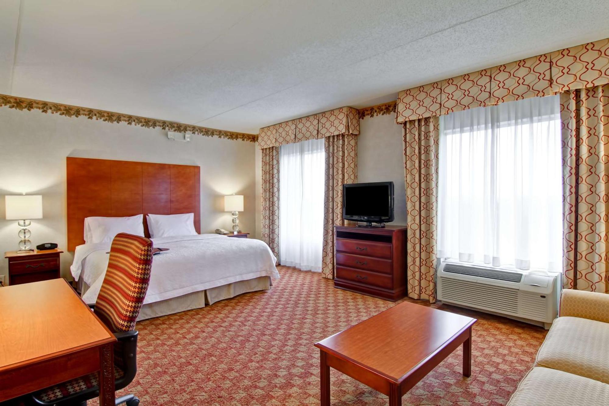 Hotel Hampton &
