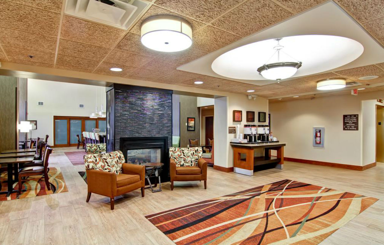Hampton & Hotel 3*